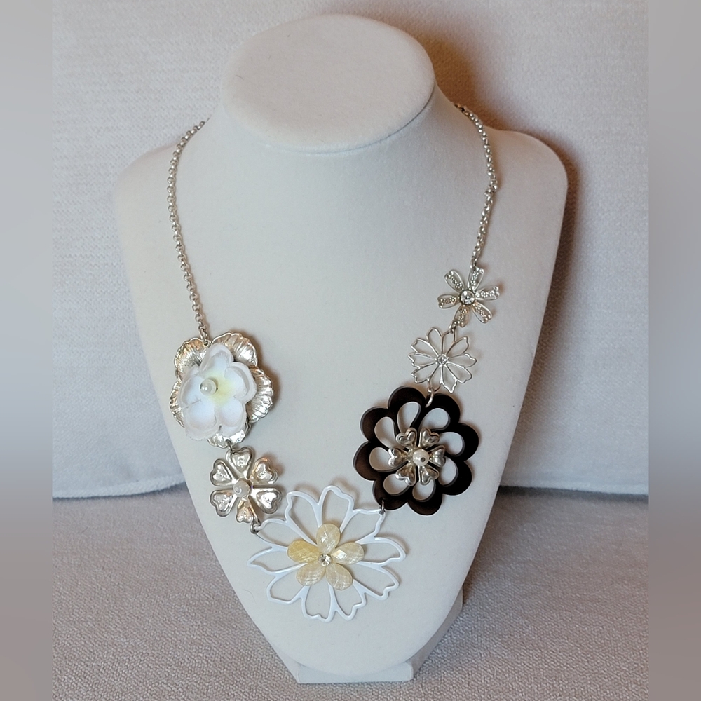Multi-Flower Statement Necklace Silver Tone Mixed… - image 1